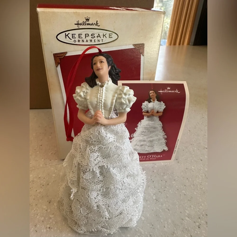 Vintage Hallmark Keepsake Christmas Ornament Gone with the Wind Scarlett O’Hara.